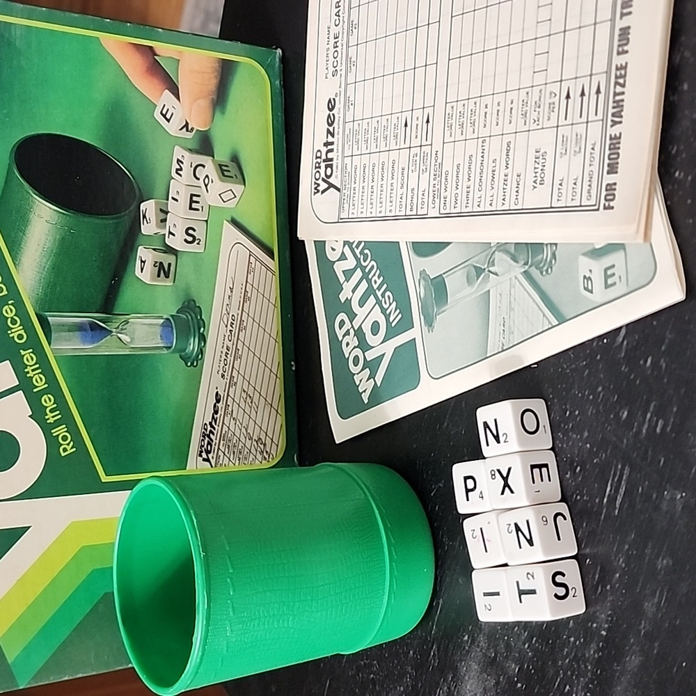Vintage Word‎ Yahtzee Game Set